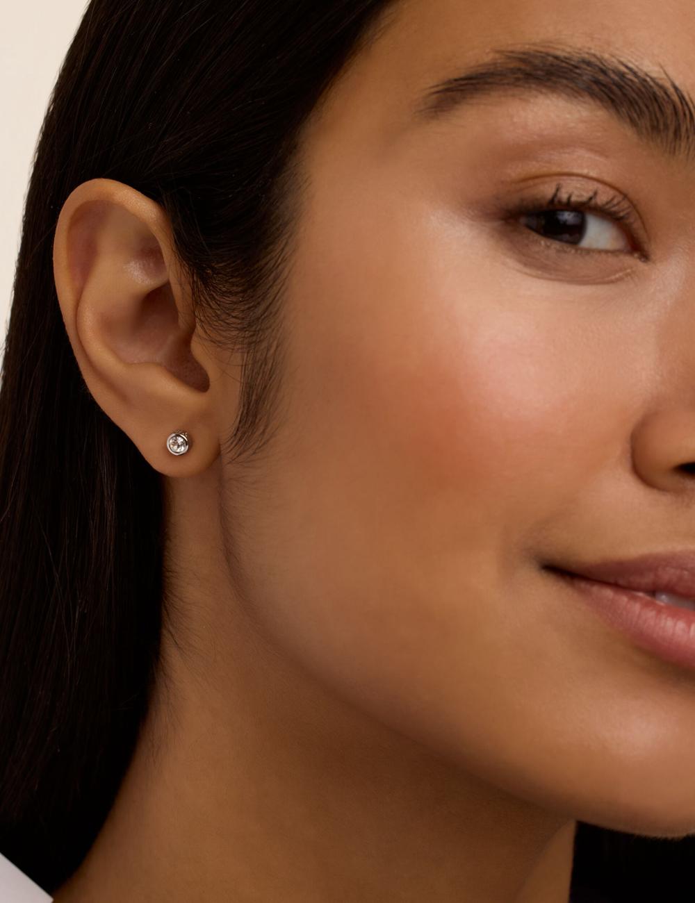 Boucles d'Oreilles Ted Baker SINEE - Mini Crystal Stud Femme Argent | Paris  70563-GTOW