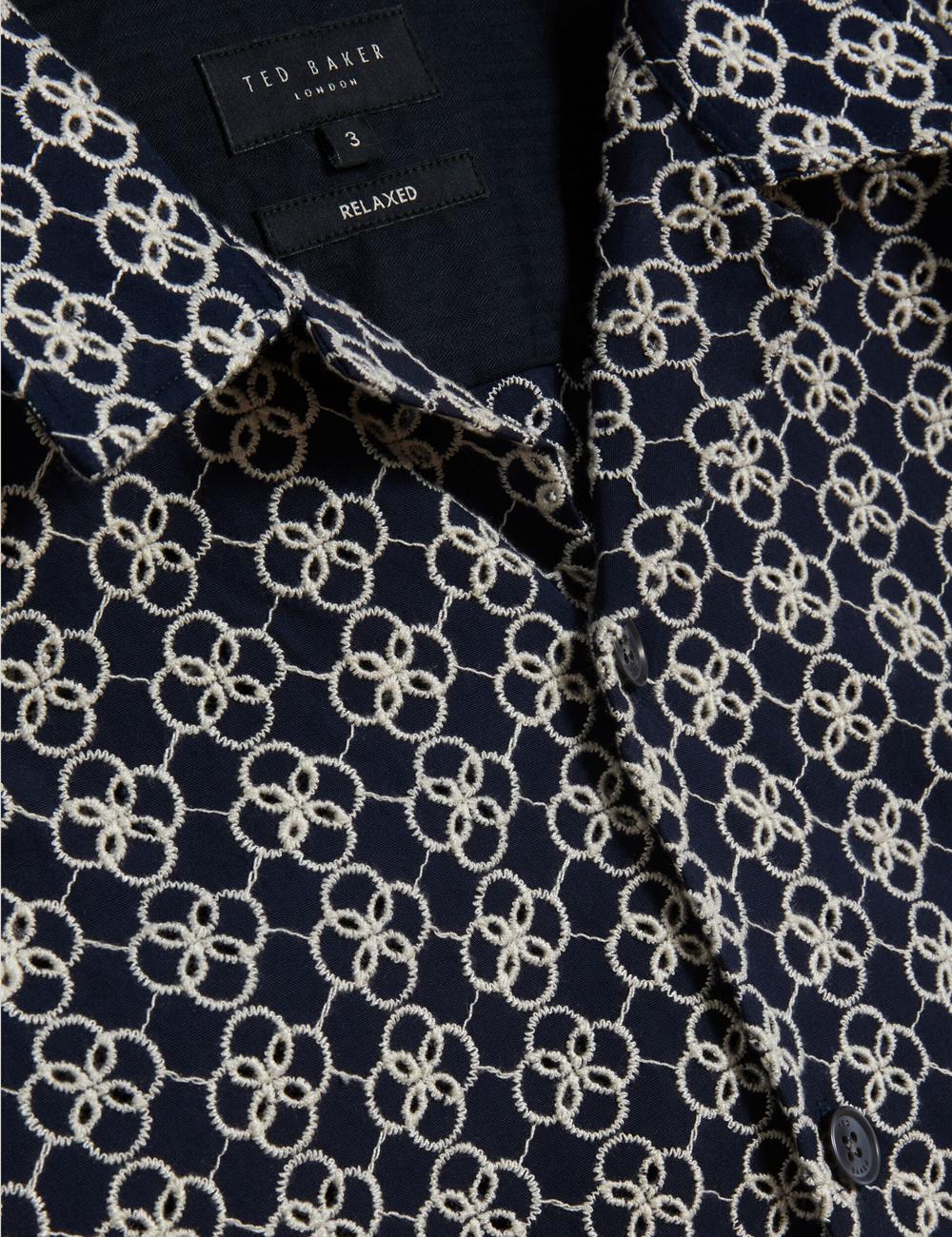 Chemises Ted Baker FINLAYS - Short Sleeve Relaxed Embroidered Homme Bleu Marine | Paris  87365-TYIO