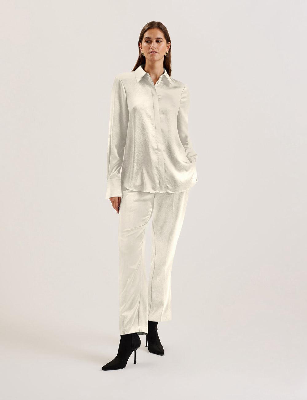 Chemises Ted Baker SONORA - Satin Longline Covered Placket Femme Ivory | Paris  86237-JLZF