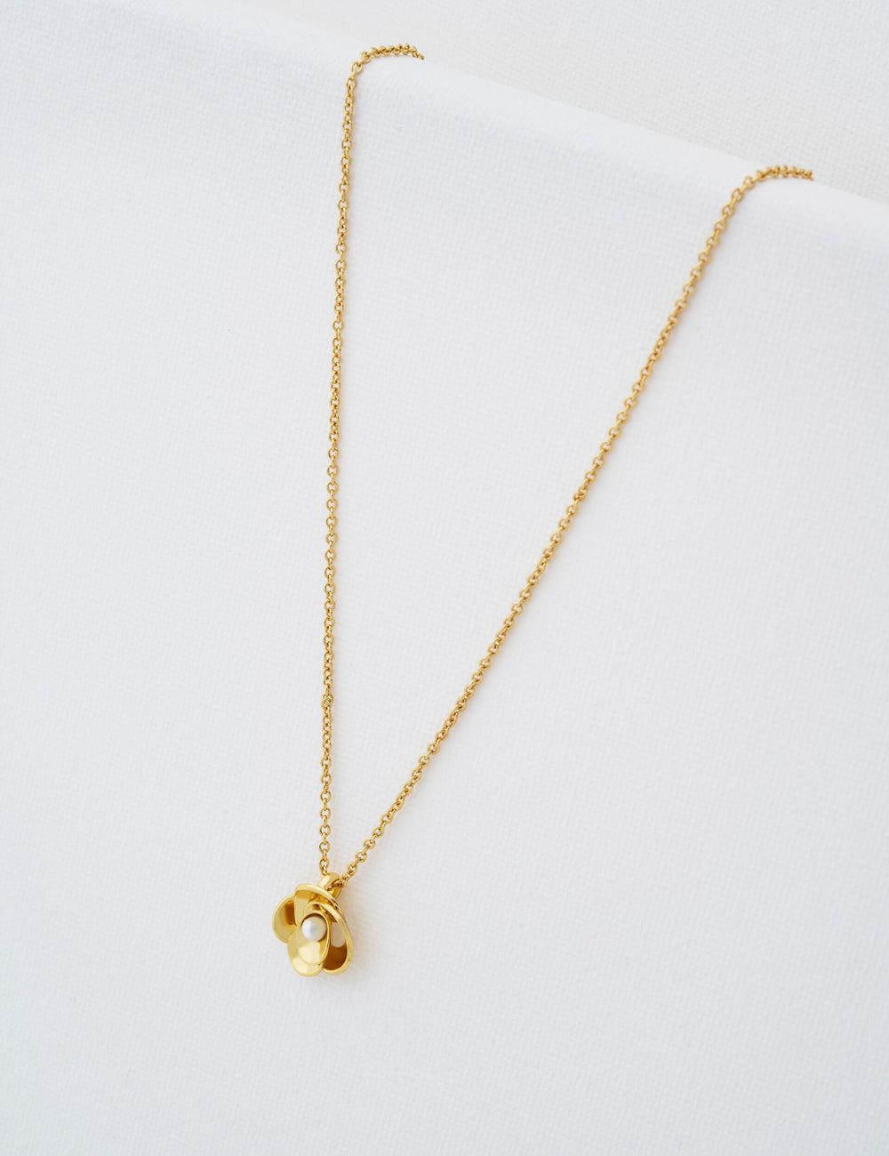 Colliers Ted Baker FLORA - Pearl Detail Flower Pendant Femme Doré | Paris  12359-SLBU