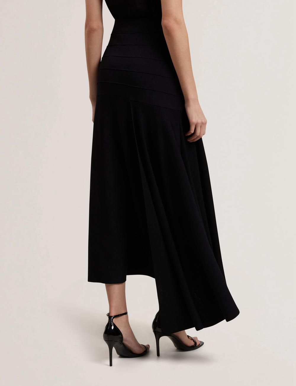 Jupes Ted Baker LAURRIE - Asymmetric Waterfall Hem Knitted Femme Noir | Paris  49578-VIOP