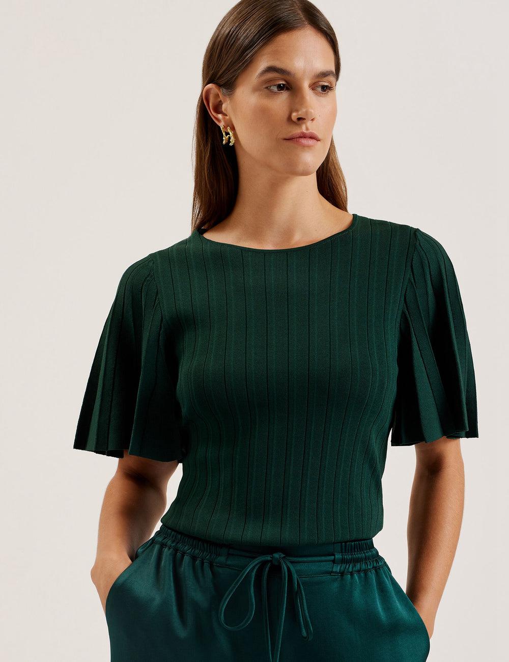 Pulls Ted Baker IIVANNA - Ribbed Knit Top With Fluted Short Sleeves Femme Vert | Paris  03248-BYUM