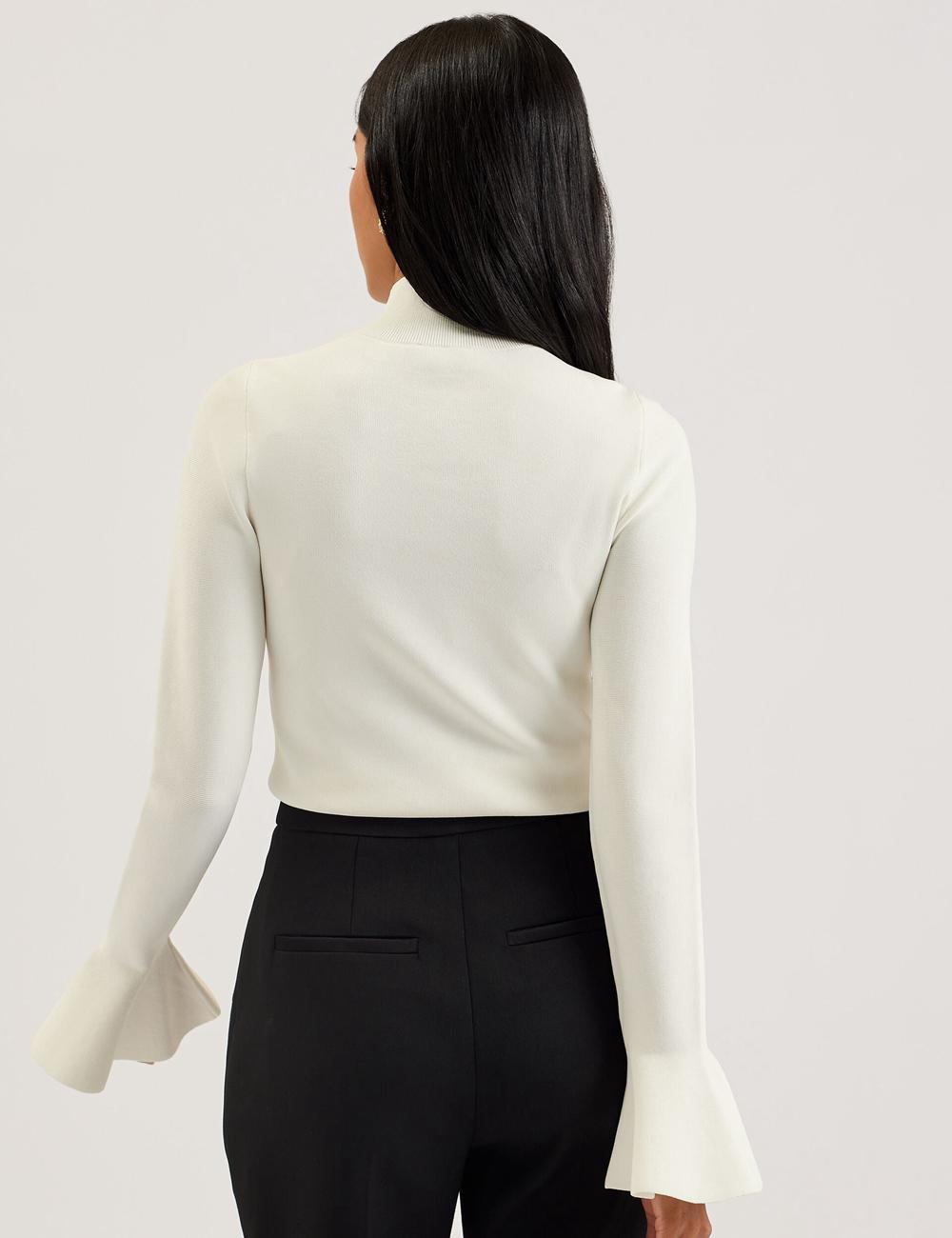 Pulls Ted Baker LAYNHA - Flared Sleeve High Neck Knitted Top Femme Ivory | Paris  34086-SBLZ