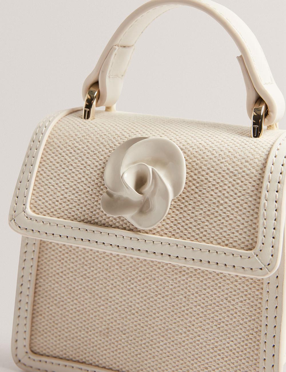 Sac Bandoulière Ted Baker AUDOU - Rose Detail Canvas Mini Top Handle Femme Ecru | Paris  39245-NZRJ
