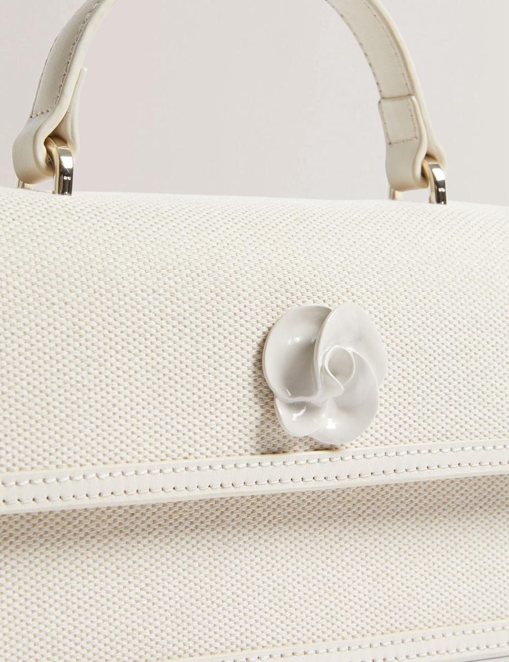 Sac Bandoulière Ted Baker AUDRIS - Rose Detail Canvas Top Handleuette Femme Ecru | Paris  38097-ROZX
