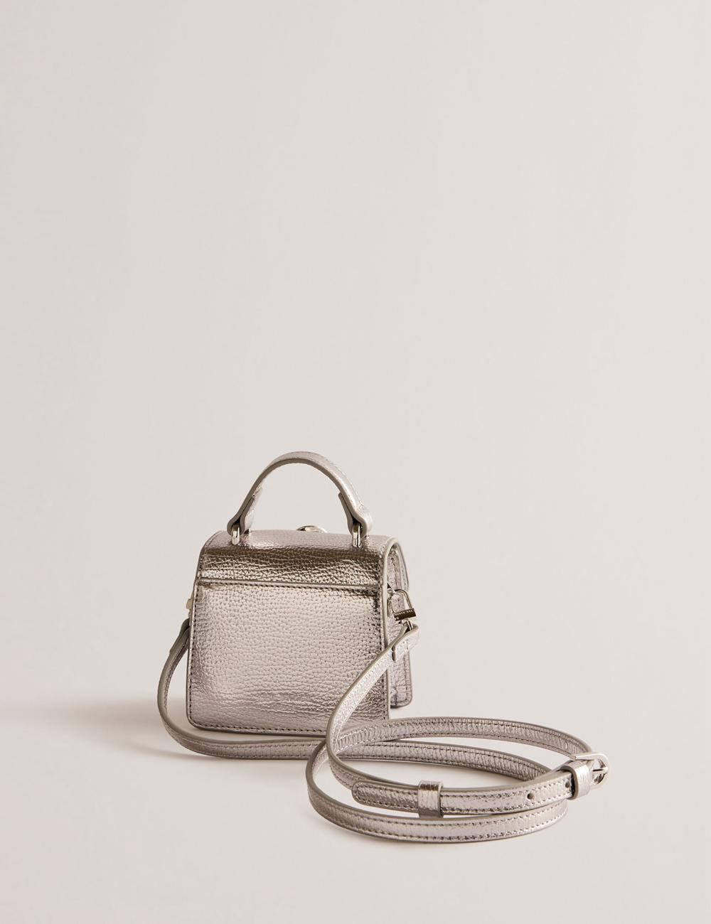 Sac Porté Épaule Ted Baker ROSLIE - Metallic Leather Mini Top Handle Femme Argent | Paris  07458-IPNE