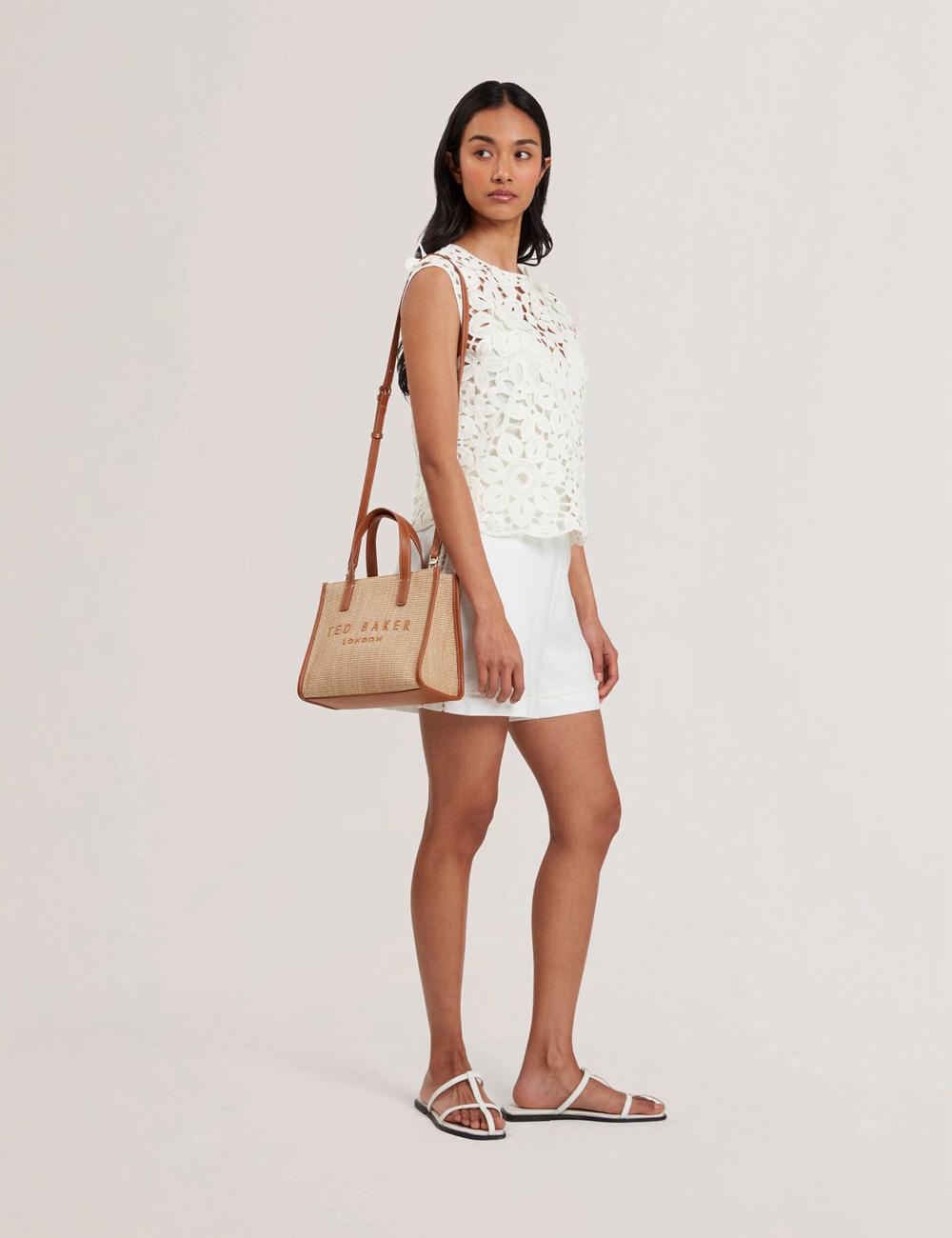 Sacs Fourre Tout Ted Baker PAOLINA - Faux Raffia PU Trim Small Femme Camel | Paris  92516-GITZ