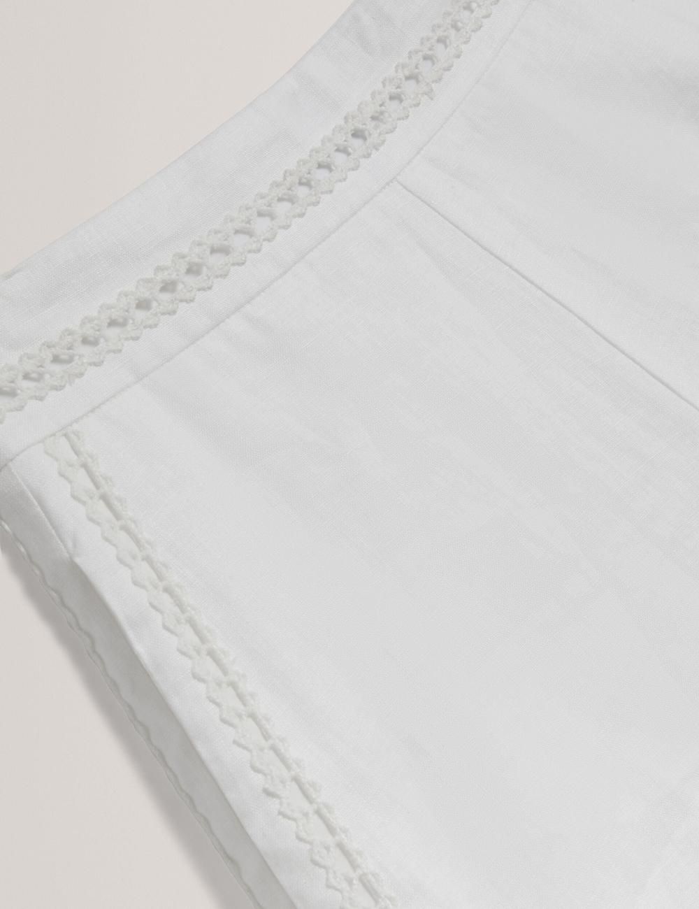 Short Ted Baker BUCCIA - Crochet Trim High Waisted Linen Femme Blanche | Paris  92630-YRDJ
