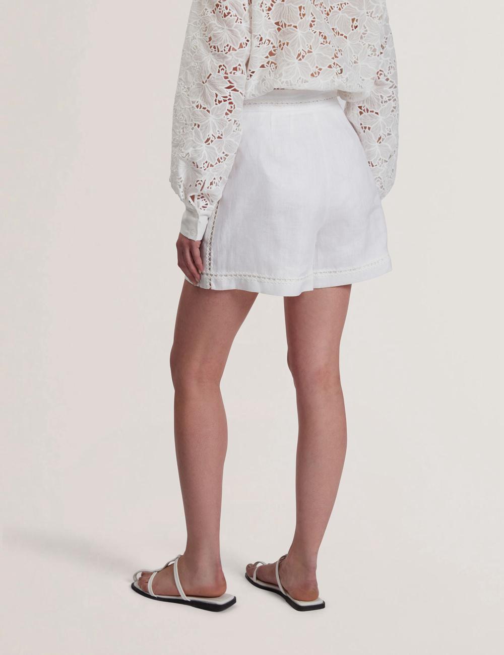 Short Ted Baker BUCCIA - Crochet Trim High Waisted Linen Femme Blanche | Paris  92630-YRDJ