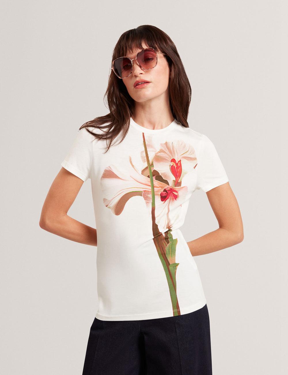 T Shirts Ted Baker MEELIEE - Floral Graphic Fitted Crew Neck Femme Rose | Paris  94632-MFBR