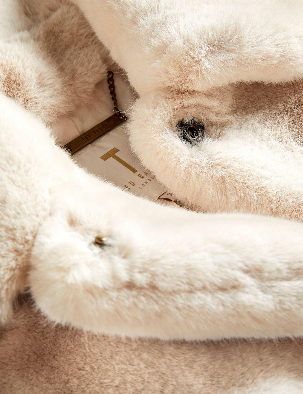 Vestes Ted Baker LILIAM - Faux Fur Collared Short Coat Femme Ivory | Paris  86973-YCJK